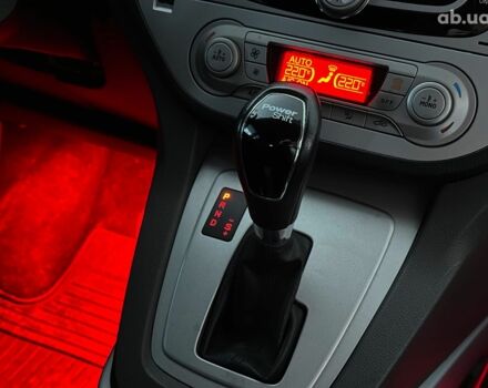 Серый Форд Куга, объемом двигателя 2 л и пробегом 108 тыс. км за 12990 $, фото 22 на Automoto.ua