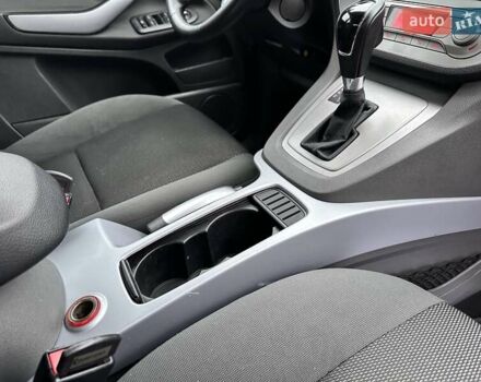 Серый Форд Куга, объемом двигателя 2 л и пробегом 235 тыс. км за 12700 $, фото 95 на Automoto.ua