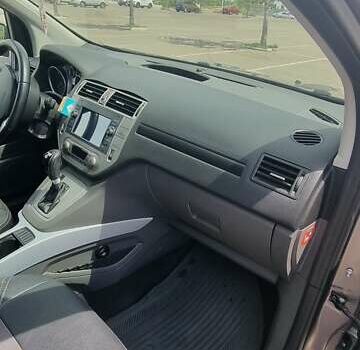 Форд Куга 2012 в Николаеве на Automoto.ua Серый Форд Куга, объемом двигателя 2 л и пробегом 167 тыс. км за 11500 $, фото 6 на Automoto.ua