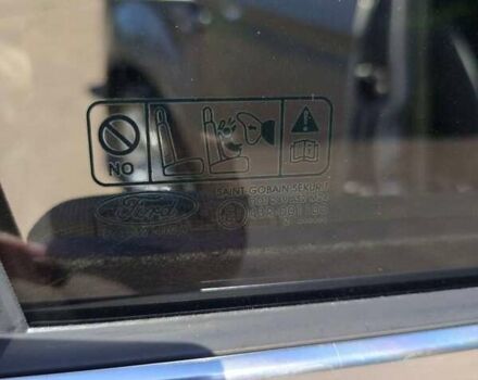 Серый Форд Куга, объемом двигателя 2.5 л и пробегом 235 тыс. км за 11700 $, фото 13 на Automoto.ua