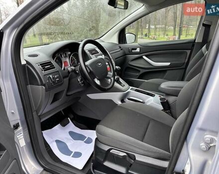 Серый Форд Куга, объемом двигателя 2 л и пробегом 235 тыс. км за 12700 $, фото 63 на Automoto.ua