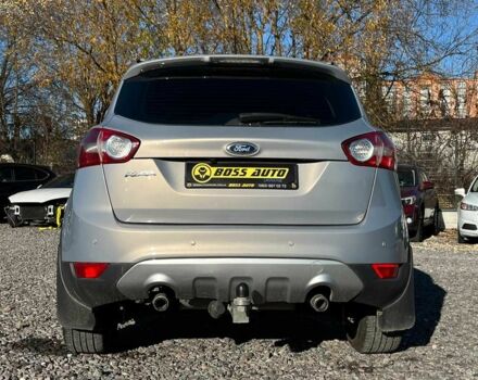 Серый Форд Куга, объемом двигателя 2 л и пробегом 100 тыс. км за 12650 $, фото 4 на Automoto.ua