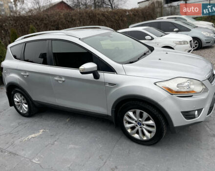Серый Форд Куга, объемом двигателя 2 л и пробегом 230 тыс. км за 9200 $, фото 5 на Automoto.ua
