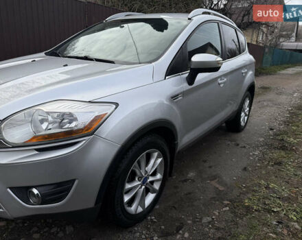 Серый Форд Куга, объемом двигателя 2 л и пробегом 184 тыс. км за 9500 $, фото 2 на Automoto.ua