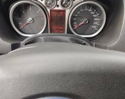 Сірий Форд Куга, об'ємом двигуна 2 л та пробігом 239 тис. км за 11800 $, фото 1 на Automoto.ua