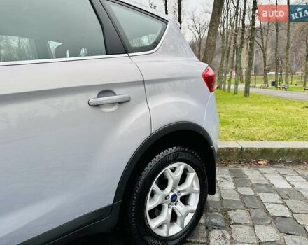 Серый Форд Куга, объемом двигателя 2 л и пробегом 235 тыс. км за 12700 $, фото 10 на Automoto.ua