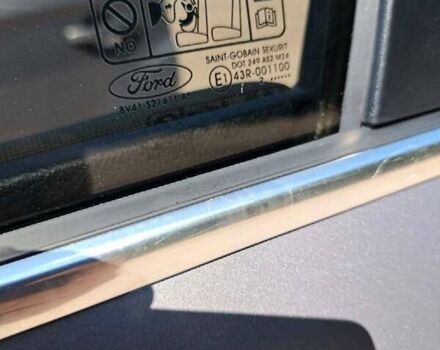 Серый Форд Куга, объемом двигателя 2.5 л и пробегом 235 тыс. км за 11700 $, фото 12 на Automoto.ua