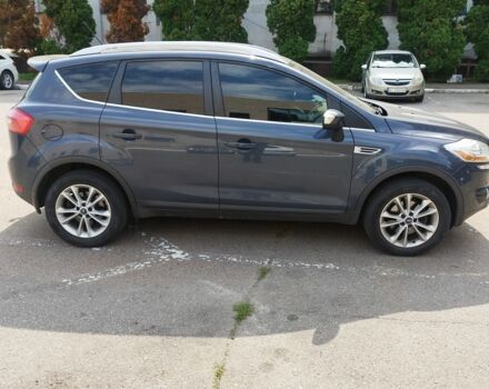 Серый Форд Куга, объемом двигателя 2 л и пробегом 240 тыс. км за 10600 $, фото 5 на Automoto.ua