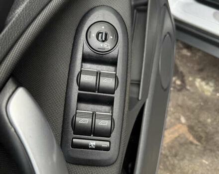 Серый Форд Куга, объемом двигателя 2 л и пробегом 184 тыс. км за 9500 $, фото 12 на Automoto.ua