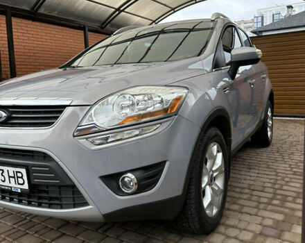 Серый Форд Куга, объемом двигателя 2 л и пробегом 134 тыс. км за 11500 $, фото 1 на Automoto.ua