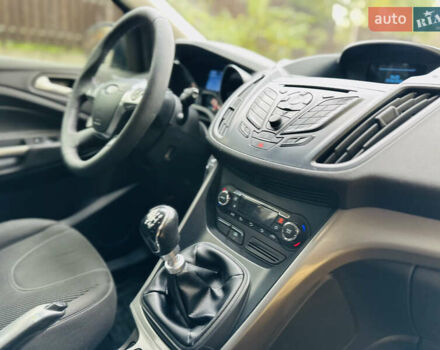 Серый Форд Куга, объемом двигателя 2 л и пробегом 187 тыс. км за 11500 $, фото 45 на Automoto.ua