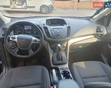 Серый Форд Куга, объемом двигателя 2 л и пробегом 154 тыс. км за 13000 $, фото 6 на Automoto.ua