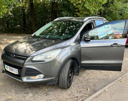 Серый Форд Куга, объемом двигателя 2 л и пробегом 172 тыс. км за 13000 $, фото 7 на Automoto.ua
