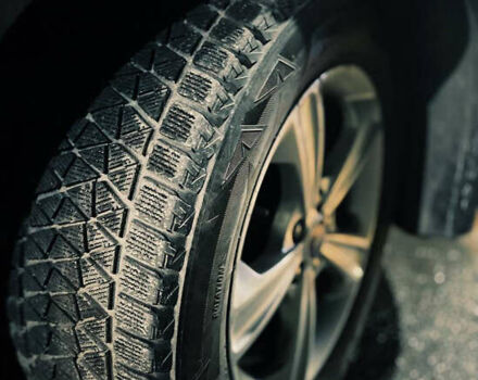 Серый Форд Куга, объемом двигателя 2 л и пробегом 205 тыс. км за 13500 $, фото 5 на Automoto.ua