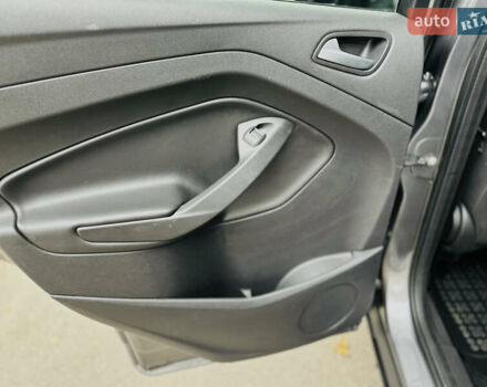 Серый Форд Куга, объемом двигателя 2 л и пробегом 187 тыс. км за 11500 $, фото 30 на Automoto.ua