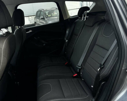 Серый Форд Куга, объемом двигателя 1.6 л и пробегом 187 тыс. км за 10599 $, фото 5 на Automoto.ua