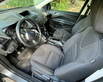 Серый Форд Куга, объемом двигателя 2 л и пробегом 172 тыс. км за 13000 $, фото 10 на Automoto.ua