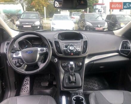 Форд Куга 2013 в Луцке на Automoto.ua Серый Форд Куга, объемом двигателя 2 л и пробегом 201 тыс. км за 14500 $, фото 6 на Automoto.ua