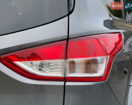 Серый Форд Куга, объемом двигателя 2 л и пробегом 176 тыс. км за 14500 $, фото 25 на Automoto.ua