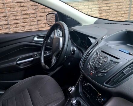 Сірий Форд Куга, об'ємом двигуна 2 л та пробігом 131 тис. км за 13700 $, фото 5 на Automoto.ua