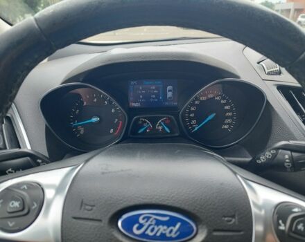 Серый Форд Куга, объемом двигателя 1.6 л и пробегом 176 тыс. км за 10500 $, фото 13 на Automoto.ua