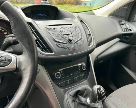 Серый Форд Куга, объемом двигателя 1.6 л и пробегом 248 тыс. км за 10500 $, фото 5 на Automoto.ua