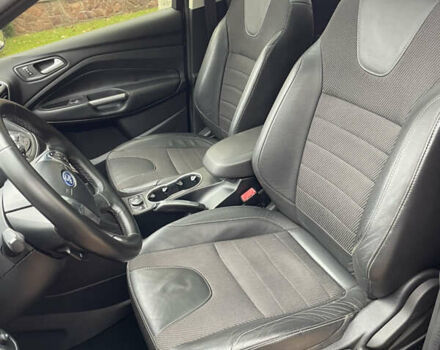 Серый Форд Куга, объемом двигателя 2 л и пробегом 209 тыс. км за 11700 $, фото 9 на Automoto.ua