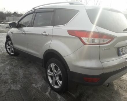 Сірий Форд Куга, об'ємом двигуна 2 л та пробігом 120 тис. км за 12000 $, фото 2 на Automoto.ua