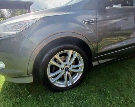 Серый Форд Куга, объемом двигателя 2 л и пробегом 207 тыс. км за 13500 $, фото 3 на Automoto.ua