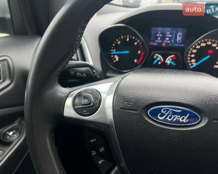 Серый Форд Куга, объемом двигателя 2 л и пробегом 216 тыс. км за 13500 $, фото 13 на Automoto.ua