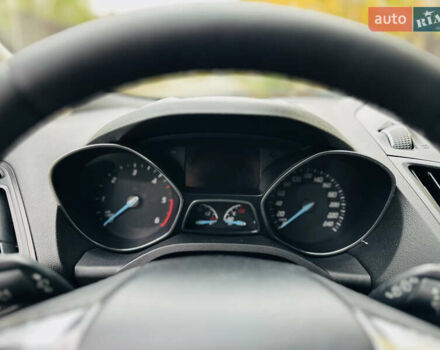 Серый Форд Куга, объемом двигателя 2 л и пробегом 187 тыс. км за 11500 $, фото 26 на Automoto.ua