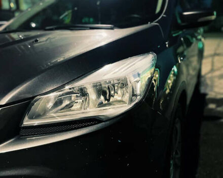 Серый Форд Куга, объемом двигателя 2 л и пробегом 205 тыс. км за 13500 $, фото 10 на Automoto.ua