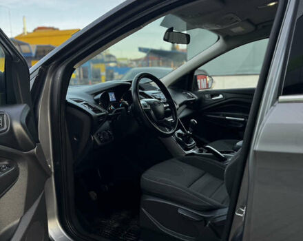 Серый Форд Куга, объемом двигателя 1.6 л и пробегом 187 тыс. км за 10599 $, фото 60 на Automoto.ua