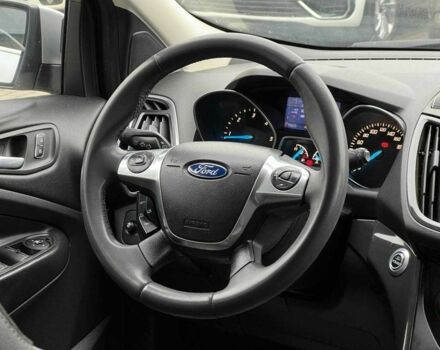 Сірий Форд Куга, об'ємом двигуна 2 л та пробігом 216 тис. км за 13500 $, фото 12 на Automoto.ua