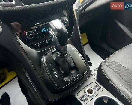 Серый Форд Куга, объемом двигателя 2 л и пробегом 216 тыс. км за 13500 $, фото 18 на Automoto.ua