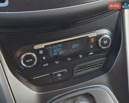 Форд Куга 2013 у Тернополі на Automoto.ua Сірий Форд Куга, об'ємом двигуна 2 л та пробігом 211 тис. км за 9999 $, фото 42 на Automoto.ua