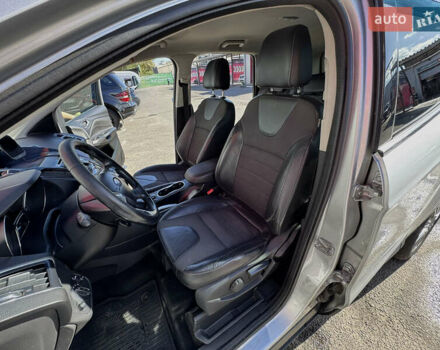 Форд Куга 2013 в Киеве на Automoto.ua Серый Форд Куга, объемом двигателя 2 л и пробегом 180 тыс. км за 13500 $, фото 11 на Automoto.ua