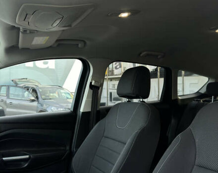 Серый Форд Куга, объемом двигателя 1.6 л и пробегом 187 тыс. км за 10599 $, фото 69 на Automoto.ua