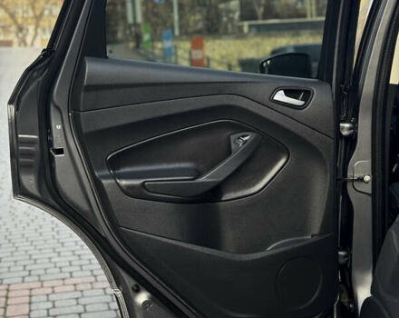 Серый Форд Куга, объемом двигателя 1.6 л и пробегом 187 тыс. км за 10599 $, фото 36 на Automoto.ua