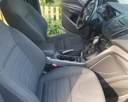 Серый Форд Куга, объемом двигателя 2 л и пробегом 154 тыс. км за 13000 $, фото 7 на Automoto.ua