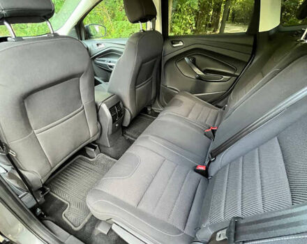 Серый Форд Куга, объемом двигателя 2 л и пробегом 172 тыс. км за 13000 $, фото 12 на Automoto.ua