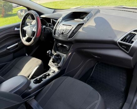 Серый Форд Куга, объемом двигателя 2 л и пробегом 278 тыс. км за 11900 $, фото 6 на Automoto.ua