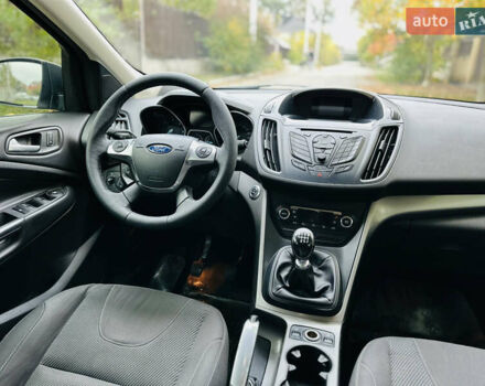 Серый Форд Куга, объемом двигателя 2 л и пробегом 187 тыс. км за 11500 $, фото 39 на Automoto.ua