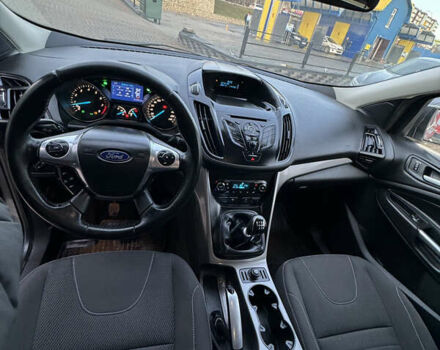 Серый Форд Куга, объемом двигателя 1.6 л и пробегом 187 тыс. км за 10599 $, фото 70 на Automoto.ua