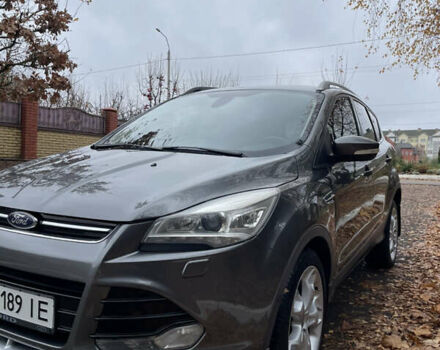 Серый Форд Куга, объемом двигателя 2 л и пробегом 209 тыс. км за 11700 $, фото 4 на Automoto.ua