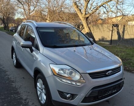 Серый Форд Куга, объемом двигателя 2 л и пробегом 185 тыс. км за 10999 $, фото 1 на Automoto.ua