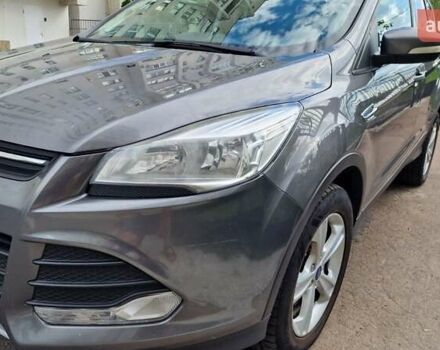 Серый Форд Куга, объемом двигателя 2 л и пробегом 154 тыс. км за 13000 $, фото 2 на Automoto.ua