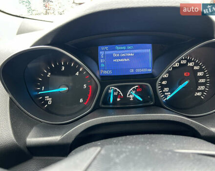 Форд Куга 2013 в Львове на Automoto.ua Серый Форд Куга, объемом двигателя 2 л и пробегом 93 тыс. км за 12800 $, фото 13 на Automoto.ua