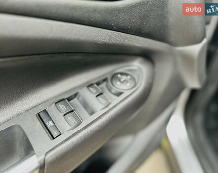 Серый Форд Куга, объемом двигателя 2 л и пробегом 187 тыс. км за 11500 $, фото 16 на Automoto.ua