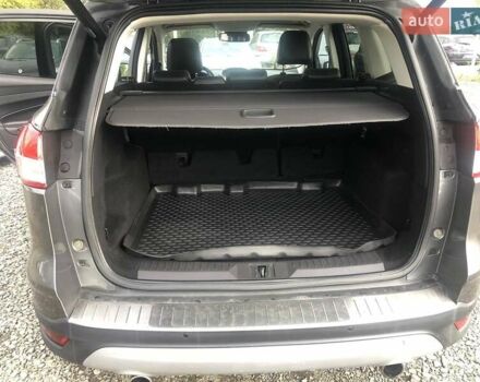 Форд Куга 2013 в Луцке на Automoto.ua Серый Форд Куга, объемом двигателя 2 л и пробегом 201 тыс. км за 14500 $, фото 5 на Automoto.ua